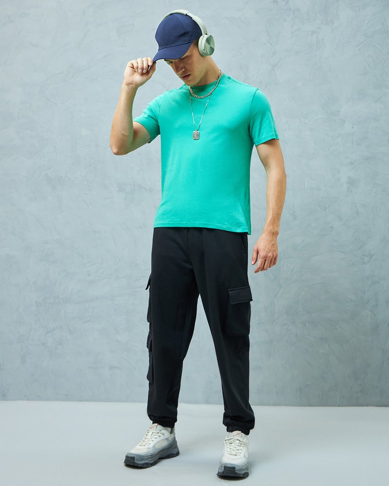 bewakoof Men's Black Super Loose Fit Brushed Cargo Joggers - Image 5